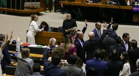 Eduardo Bolsonaro dá recado ao Centrão e descarta anistia branda