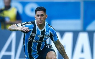 Atacante do Grêmio para na delegacia após cuspir em policial