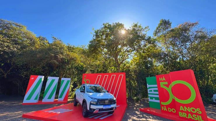 doBrasil transforma 50 anos da Fiat em experiência de marca viva