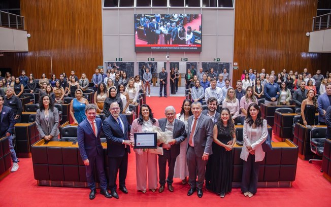 Assembleia Legislativa de MG homenageia Cartão de TODOS