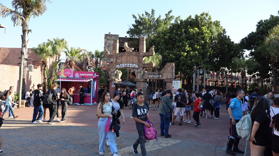 O pacote é comercializado separadamente e não inclui o passaporti