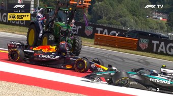 Kimi%20bate%20em%20Verstappen%20e%20corrida%20acaba%20cedo%20para%20os%20dois