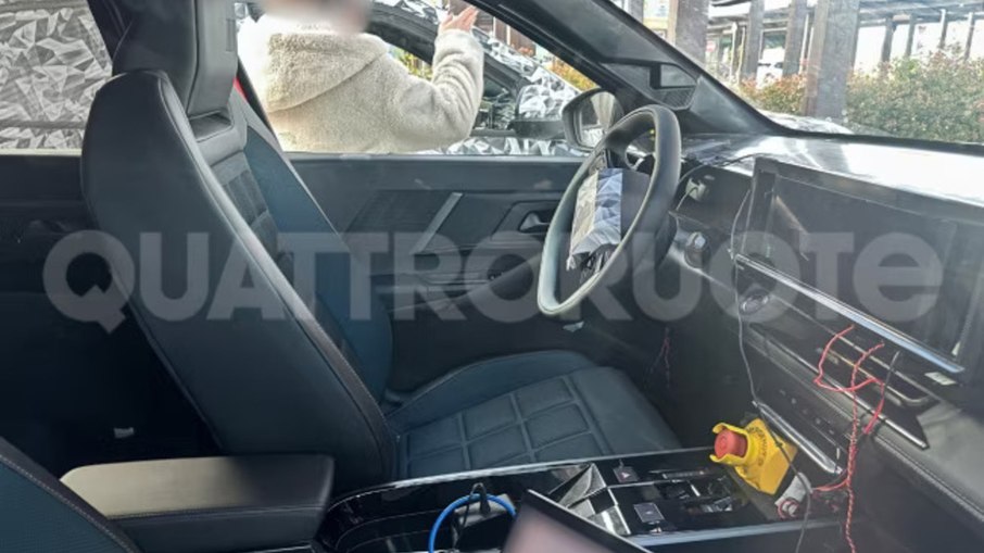 Novo Fiat Fastback flagrado na Italia