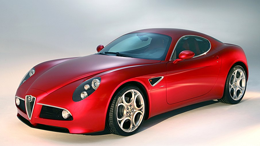 O Alfa Romeo 8C Competizione foi um dos últimos superesportivo da Alfa