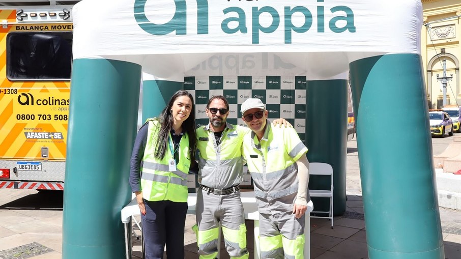 Equipe Via Colinas participa da ação em Campinas (Everton, ao centro)