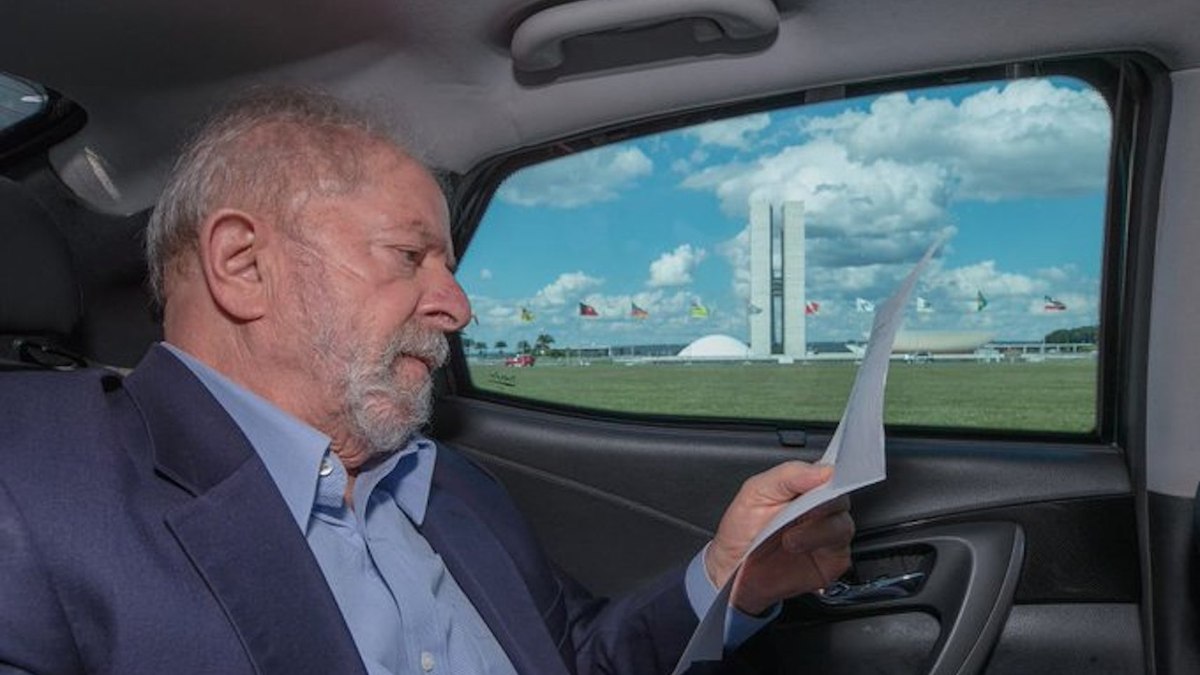 Lula vai participar mais das discussões que ocorrem em Brasília