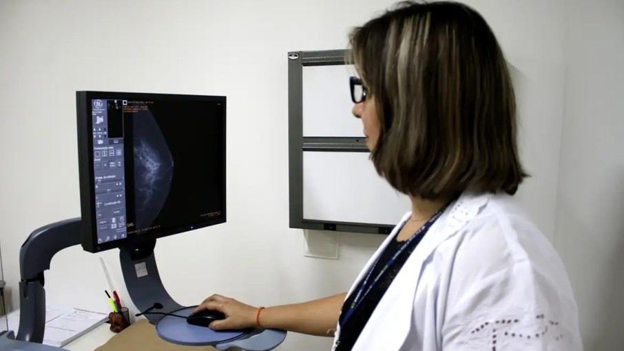 Mamografia agora é recomendada para mulheres a partir dos 40 Mamografia agora é recomendada para mulheres a partir dos 40