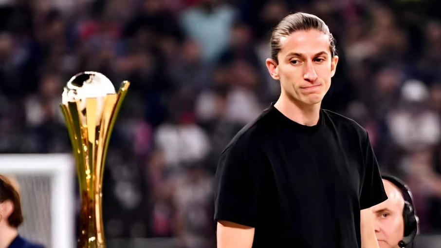 Filipe Luís se declara ao Flamengo antes de 'decisão' na França Filipe Luís se declara ao Flamengo antes de 'decisão' na França
