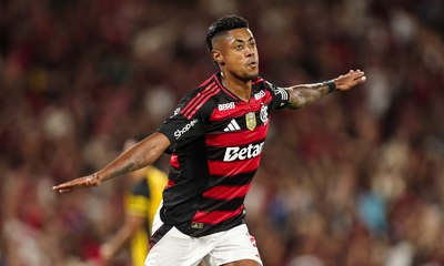  Mauro Cezar exalta astro do Flamengo após vitória