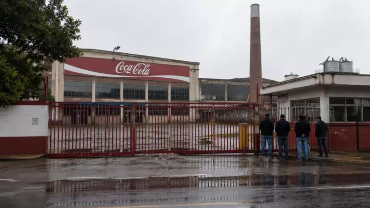 Fábrica da Coca Cola em Ventura será fechada em julho Fábrica da Coca Cola em Ventura será fechada em julho