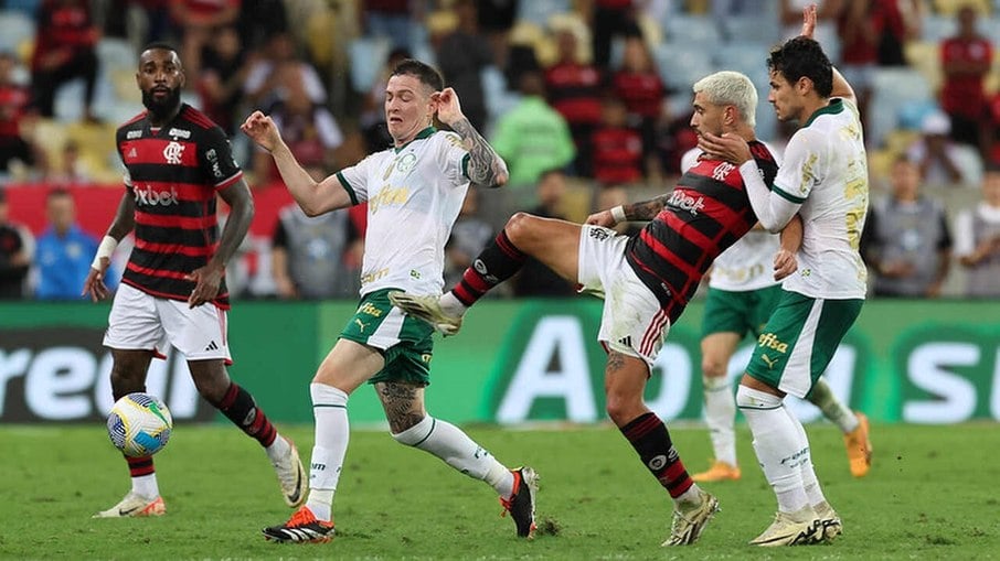 Palmeiras e Flamengo duelam pela Copa do Brasil