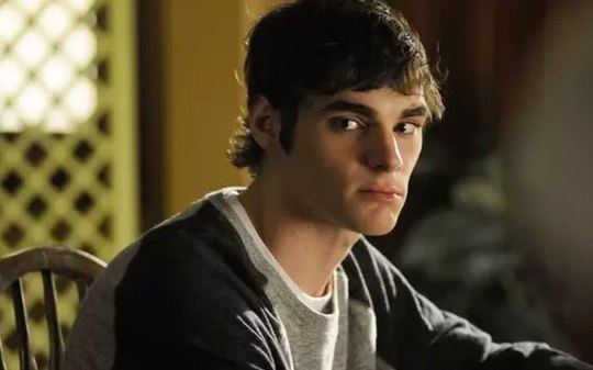 RJ Mitte, astro de "Breaking Bad", morre aos 34 anos