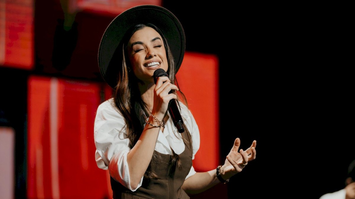 Todo o sucesso eu atribuo ao Senhor Todo o sucesso eu atribuo ao Senhor