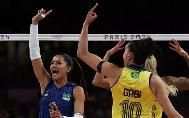 Seleção feminina de vôlei arrasa República Dominicana e vai à semifinal