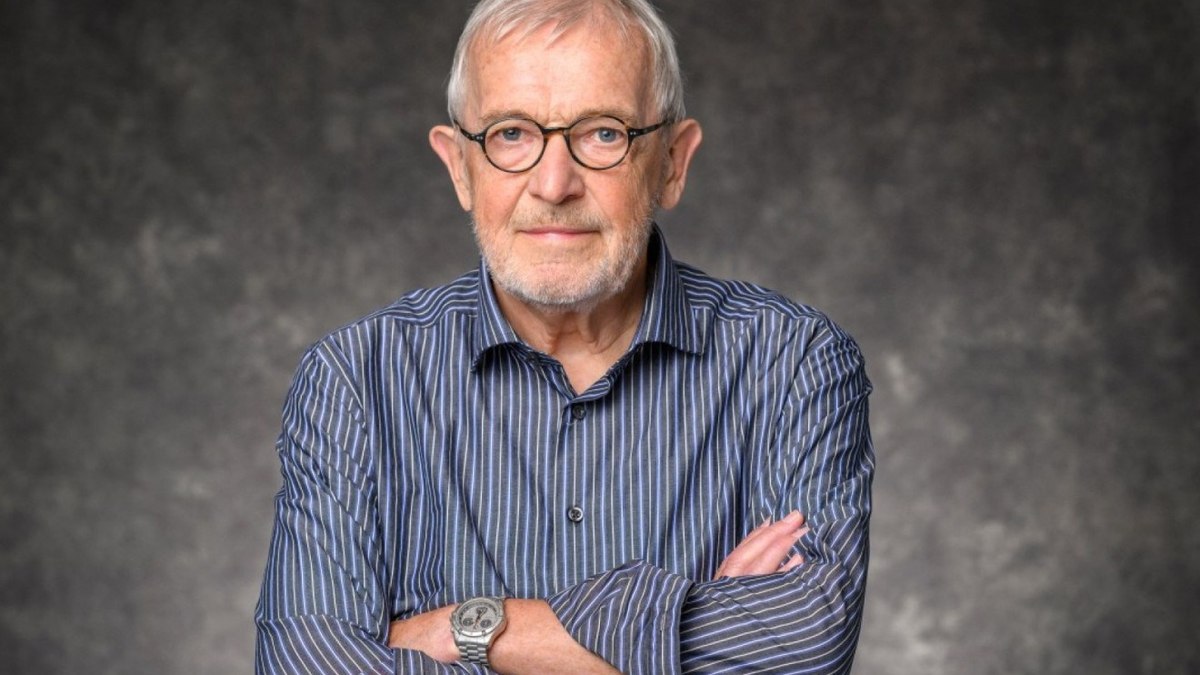 Francis Halzen Francis Halzen