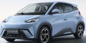 Venda de carros elétricos em abril é liderada pelo Dolphin Mini