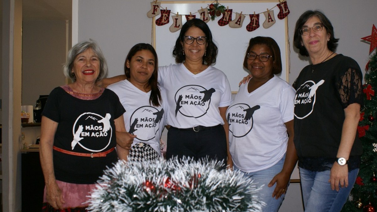 Heloisa, Valdilene, Mônica, Angela e Debora (esq. para dir.)