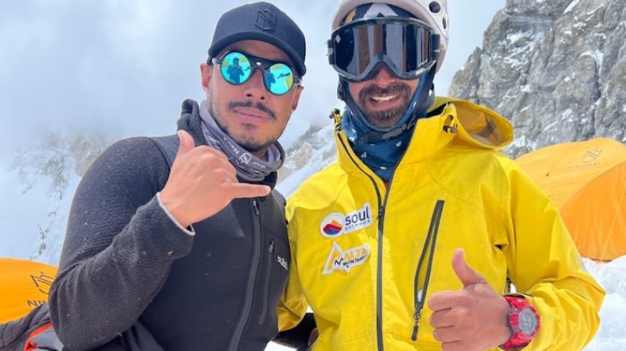 Nirmal Purja e Pedro Hauck no Paquistão em 2023