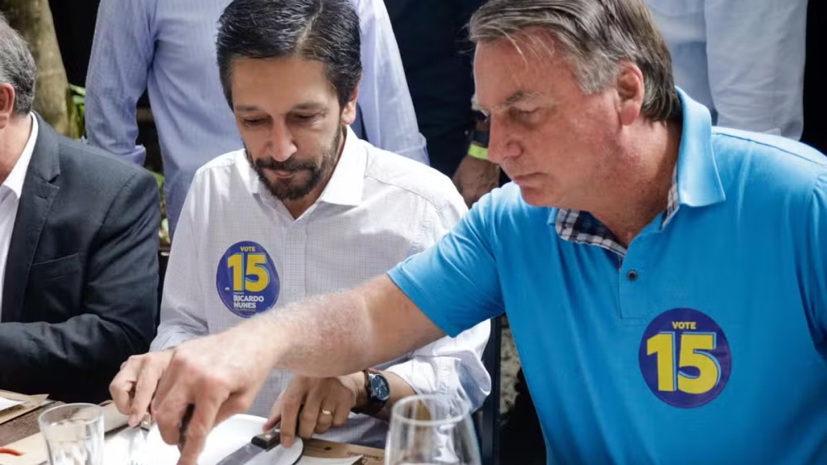 Bolsonaro e Nunes em evento da campanha