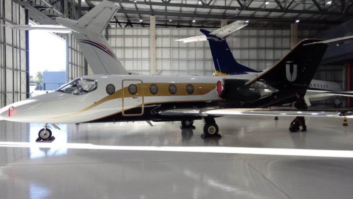 Jato supostamente pertencente à Unikka Pharma Jato supostamente pertencente à Unikka Pharma