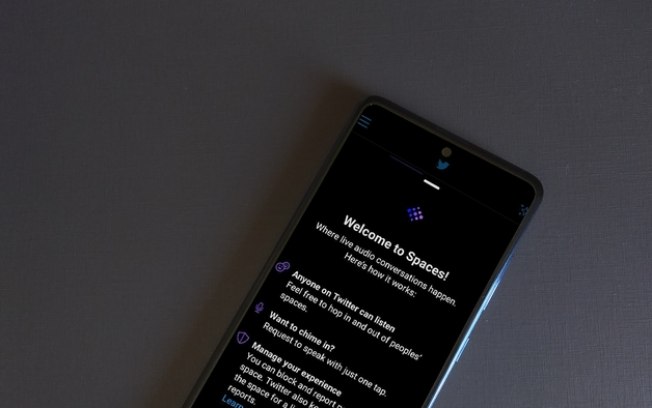 Ex-Twitter, X libera uso de câmera nos Espaços ao vivo