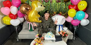 J-Hope, do BTS, é dispensado do exército e fandom ARMY comemora
