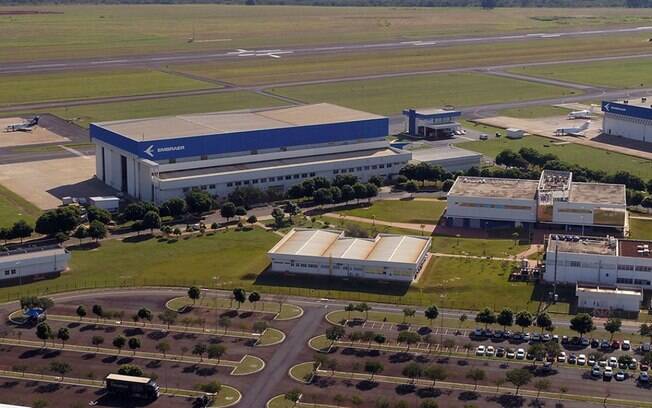 Embraer de Gavião Peixoto abre oito vagas de emprego Embraer de Gavião Peixoto abre oito vagas de emprego