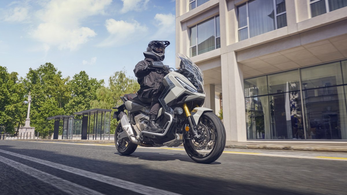 Honda X-ADV 2026 chega ao Brasil por R$ 93.500