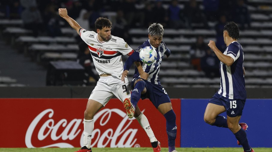 Calleri quer encerrar jejum de gols no São Paulo Calleri quer encerrar jejum de gols no São Paulo