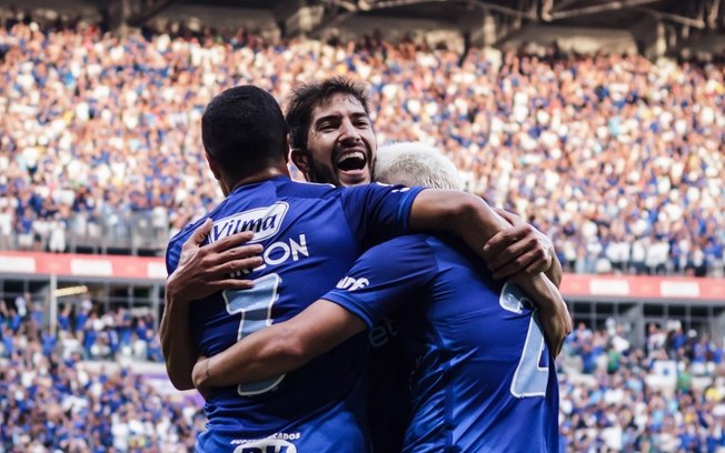 Seabra exalta torcida após vitória do Cruzeiro sobre o Corinthians