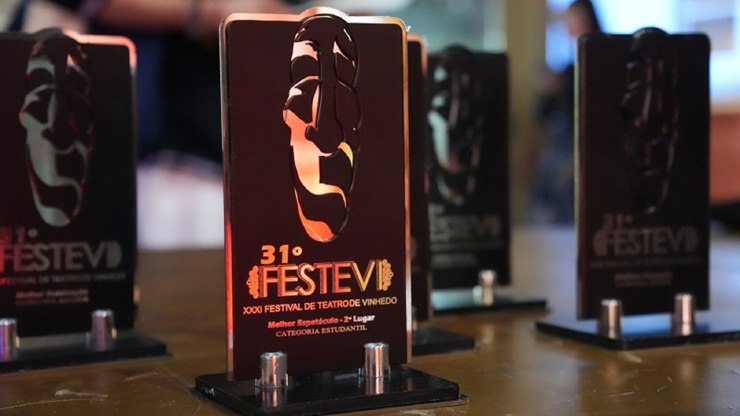 Festival de Teatro de Vinhedo premia 33 espetáculos