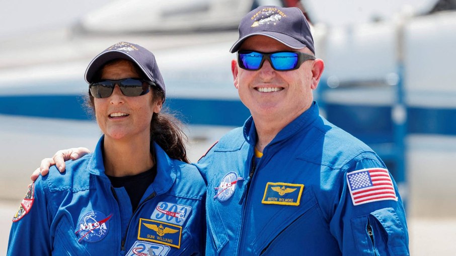 Butch Wilmore e Suni Williams antes de lançamento da nave Starliner, da Boeing, na Flórida Butch Wilmore e Suni Williams antes de lançamento da nave Starliner, da Boeing, na Flórida