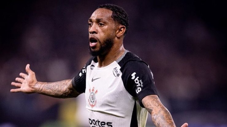 Corinthians: Martínez quebra silêncio sobre reapresentação adiada