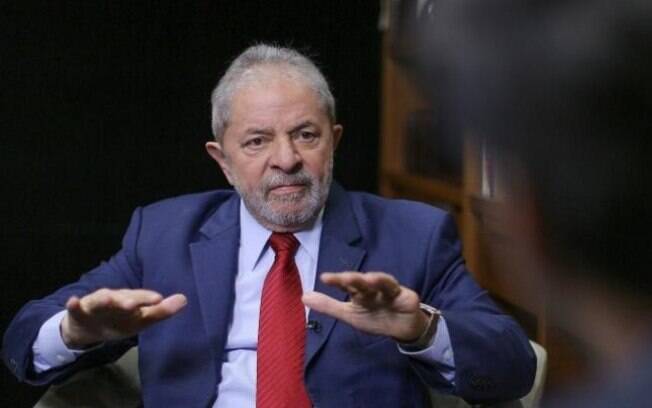 Em agosto, a forte subida do dólar foi motivada pela liderança de Lula nas primeiras pesquisas de intenção de voto