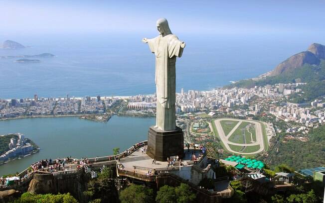 Também tem monumento brasileiro na lista de maravilhas do mundo, com críticas detalhadas ao Cristo Redentor