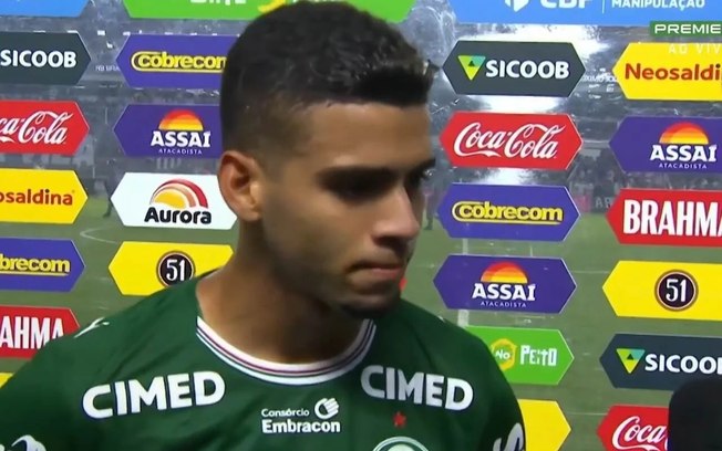 Arthur, do Palmeiras, durante entrevista após o empate com o Santos