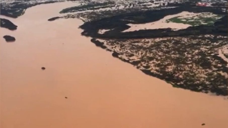 Segundo o Instituto de Pesquisas Hidráulicas (IPH) da Universidade Federal do Rio Grande do Sul (UFRGS), o volume de água do Guaíba chegou ao equivalente a quase metade do reservatório da usina de Itaipu.