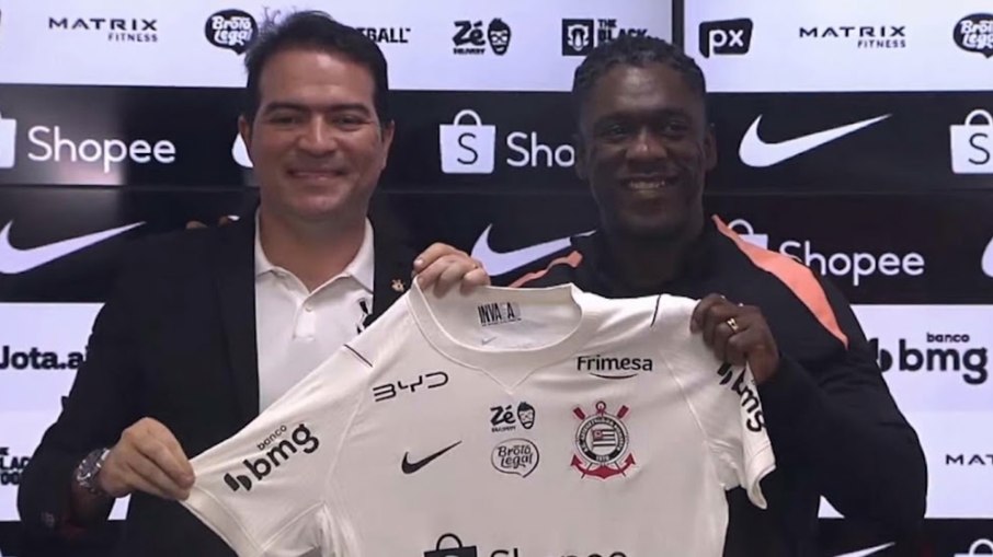 Marcelo Paz e Seedorf - Corinthians