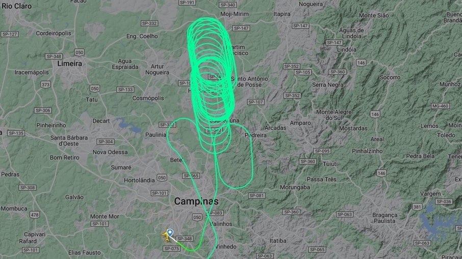 O avião circulou sobre as cidades da região de Campinas antes de retornar a Viracopos.