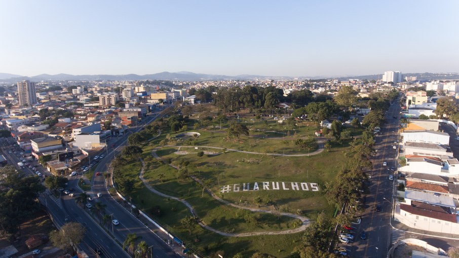 Em 2017 Guarulhos acumulava uma série de dívidas, inclusive com a União, que foram renegociadas pela atual gestão a fim de restabelecer o crédito para o município. Em 2017 Guarulhos acumulava uma série de dívidas, inclusive com a União, que foram renegociadas pela atual gestão a fim de restabelecer o crédito para o município.
