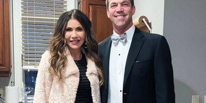 Marido de autoridade americana tem escândalo erótico vazado