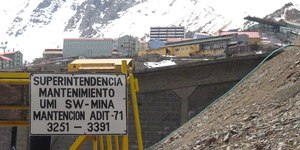 Resgate se aproxima de mineiros presos após terremoto no Chile