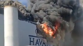 Incêndio de grande proporção atinge loja da Havan na Bahia