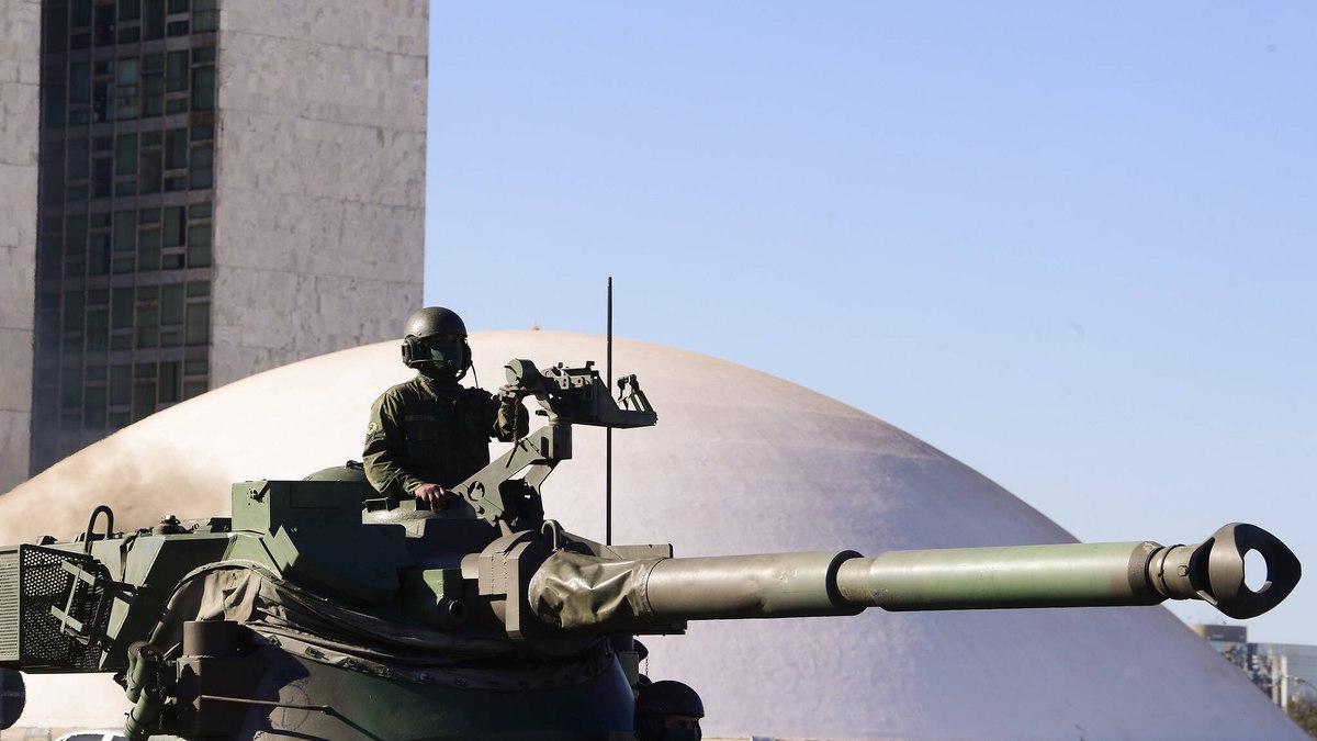 Tanque de guerra em Brasília