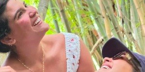 Flávia Alessandra se emociona com homenagem das filhas e da mãe