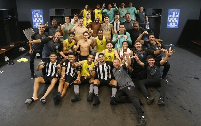 Sobe e desce: quem foi bem e mal no Botafogo no primeiro turno do Brasileirão