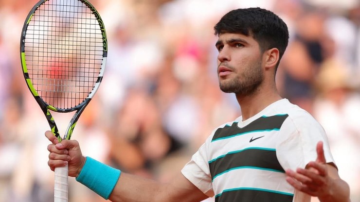 É
campeão! Alcaraz vence final mais longa de Roland Garros
