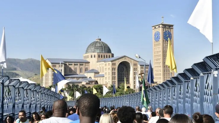 Comércio de Aparecida (SP) mantém vendas estáveis no feriado
