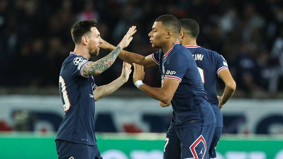 Mbappé e Messi comandam vitória do PSG
