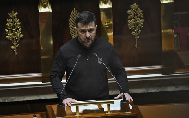 O presidente ucraniano, Volodimir Zelensky, discursa na Assembleia Nacional francesa, em 7 de junho de 2024 O presidente ucraniano, Volodimir Zelensky, discursa na Assembleia Nacional francesa, em 7 de junho de 2024
